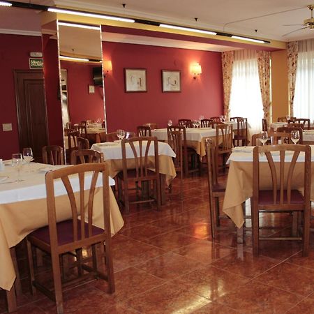 Hotel Penagrande Cangas De Narcea Exterior photo