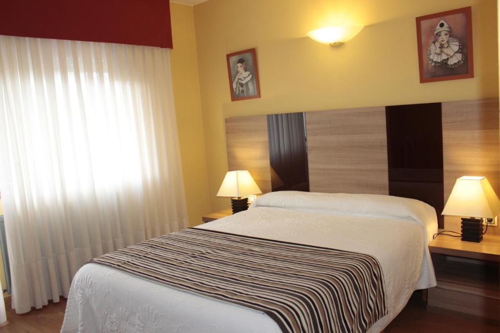 Hotel Penagrande Cangas De Narcea Room photo