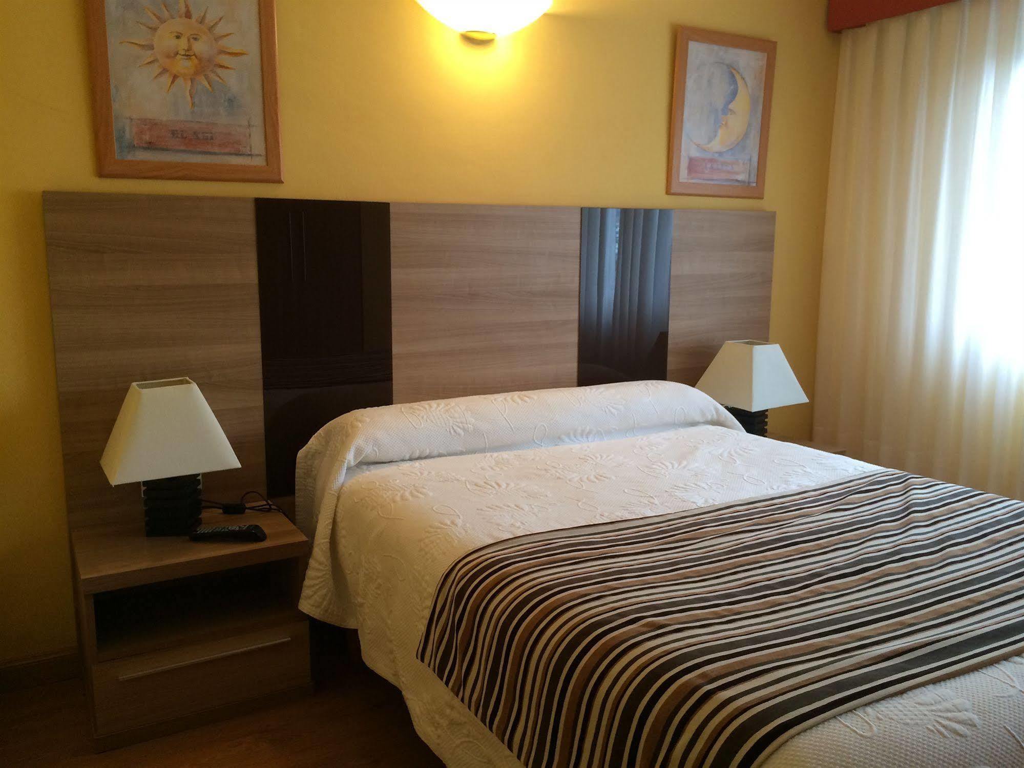 Hotel Penagrande Cangas De Narcea Exterior photo